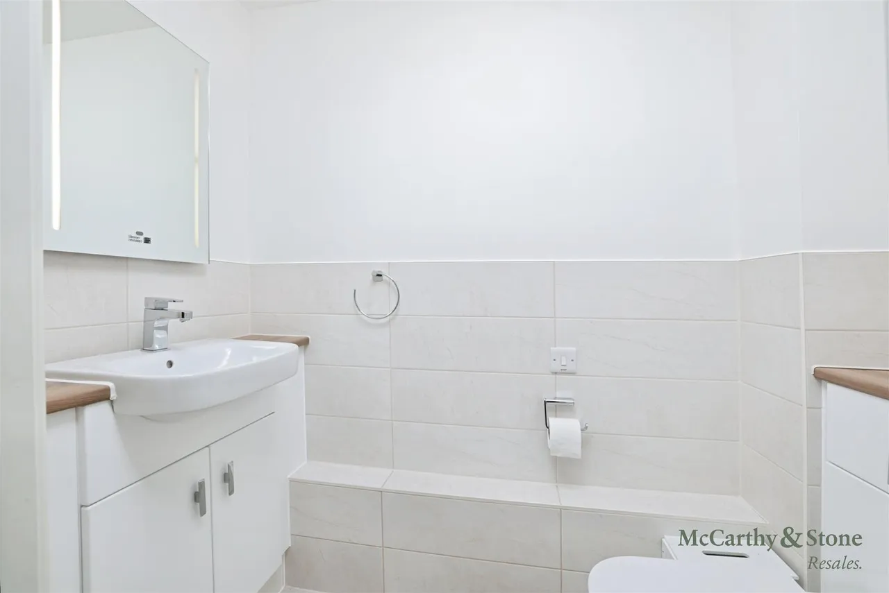 The Broadway, Amersham, HP7, photo 8
