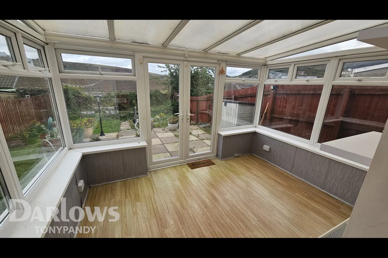 Railway Tce, Penygraig, CF40, photo 5