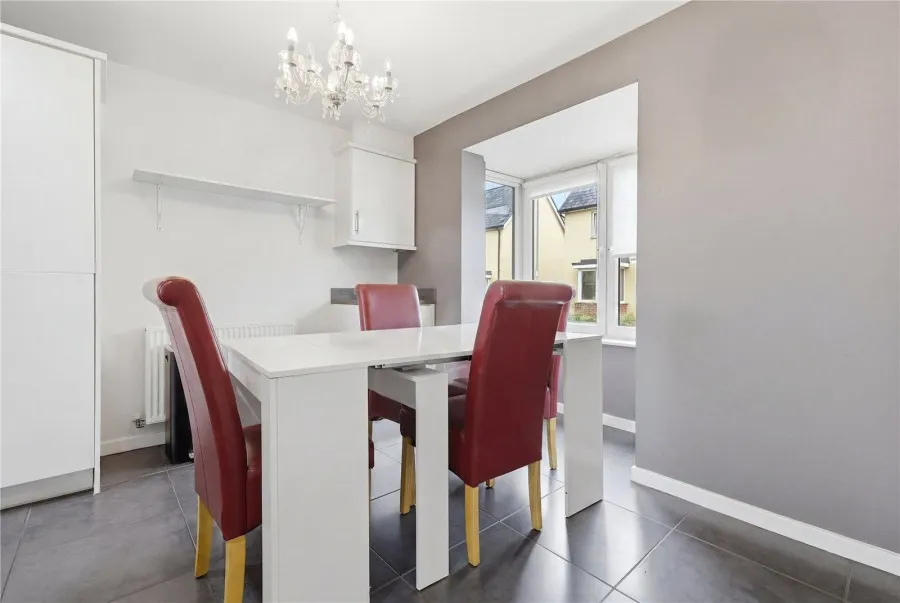 with 3 bedrooms in Harlow, CM20, photo 9