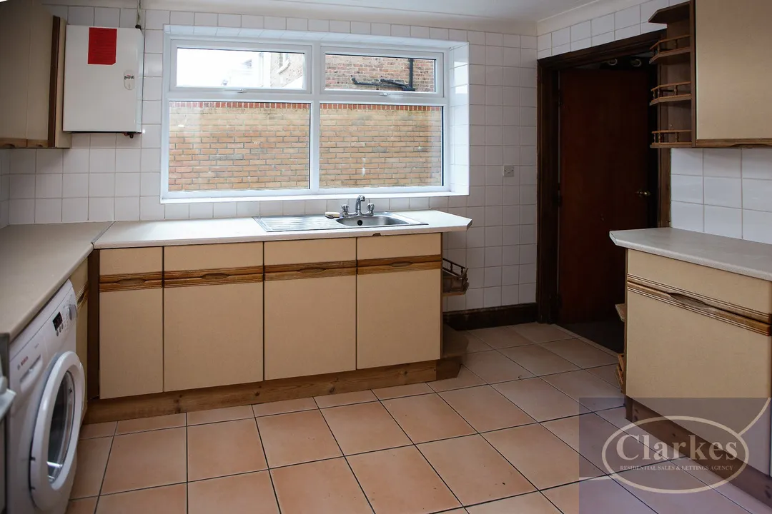 Stewart Road, Charminster, photo 8