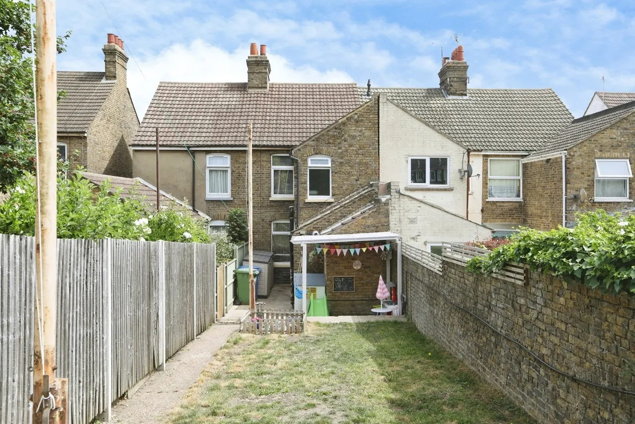 Hythe Road, Sittingbourne, Kent, ME10, photo 17