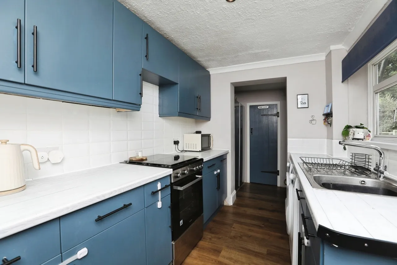 Hythe Road, Sittingbourne, Kent, ME10, photo 4