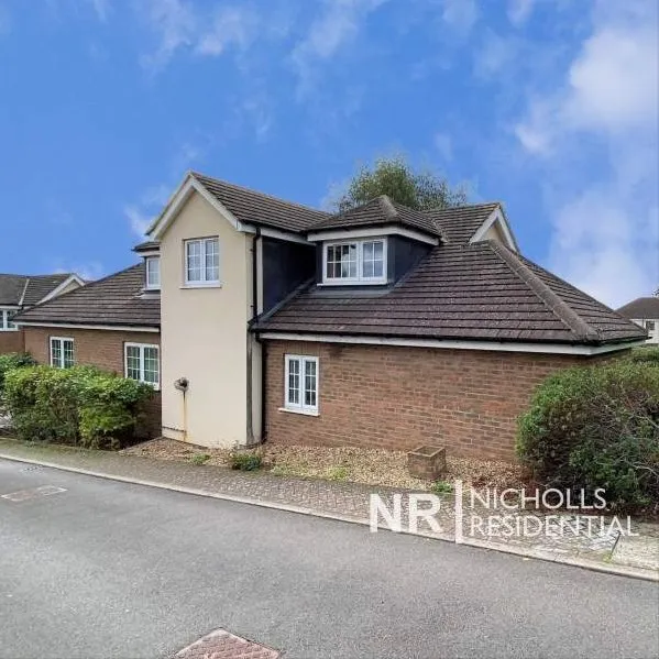 Green Lane, Chessington, KT9, photo 25