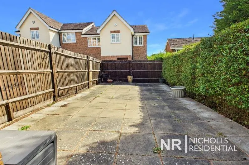 Green Lane, Chessington, KT9, photo 22