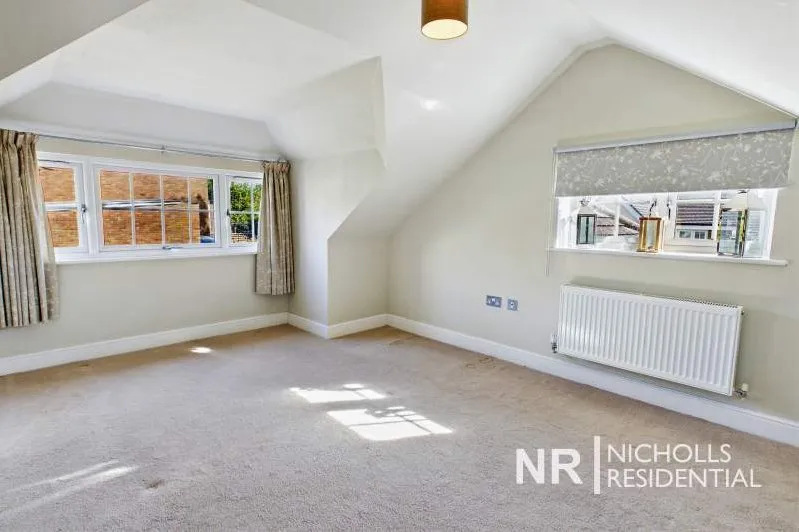 Green Lane, Chessington, KT9, photo 14