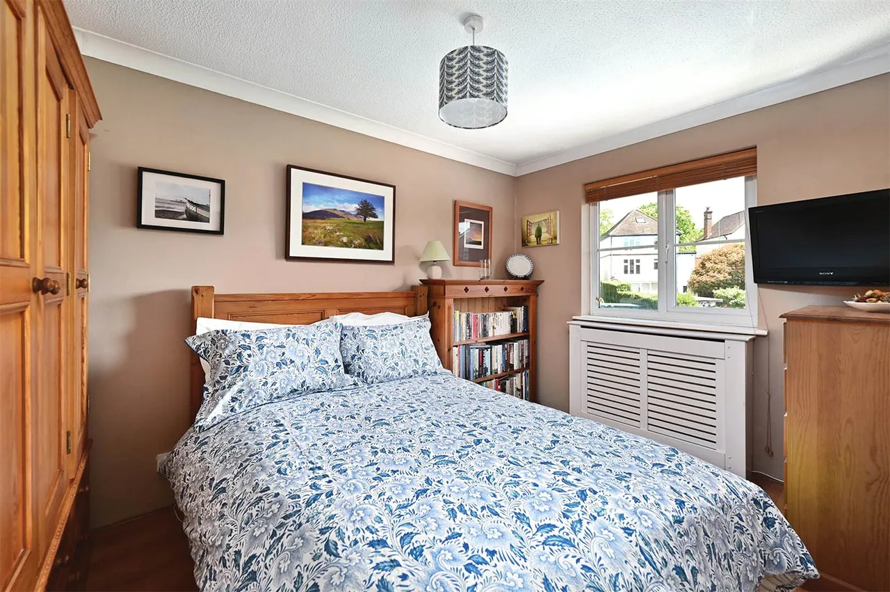 Grove Road, Ash Vale, Guildford, Surrey, GU12 5BD, photo 12