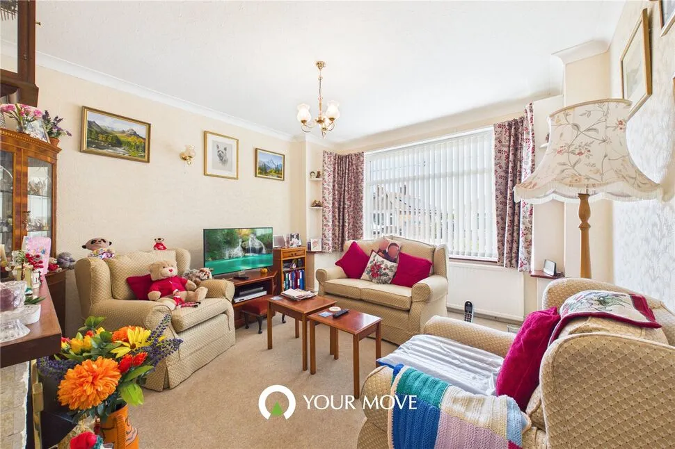 Chestnut Avenue, Bradwell, Norfolk, NR31, photo 2