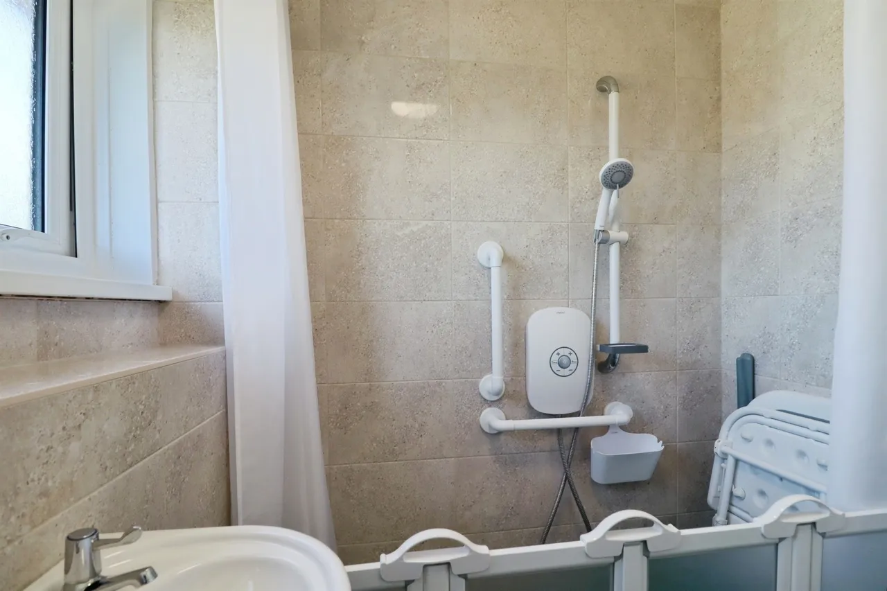 Hazelwood Drive, Cardiff, CF3, photo 11