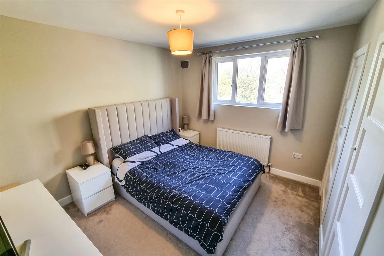 May Crescent, Ash, Guildford, Surrey, GU12 6PS, photo 6