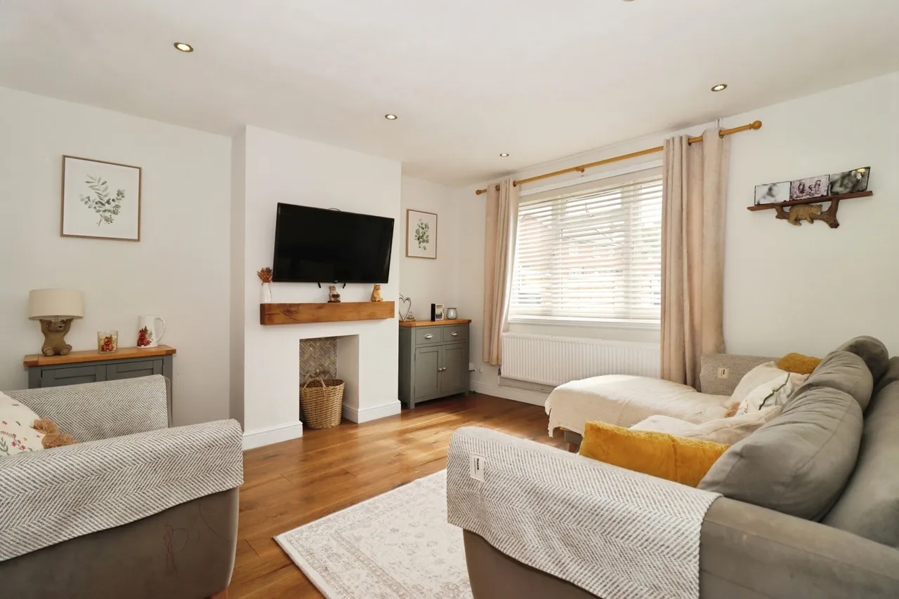 The Meads, Downend, Bristol, BS16, photo 2