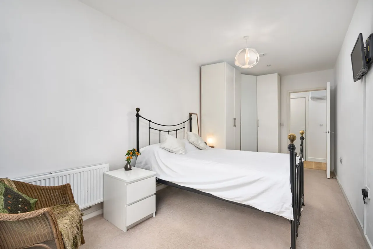 Flotilla House, Battersea Reach, SW18, photo 6