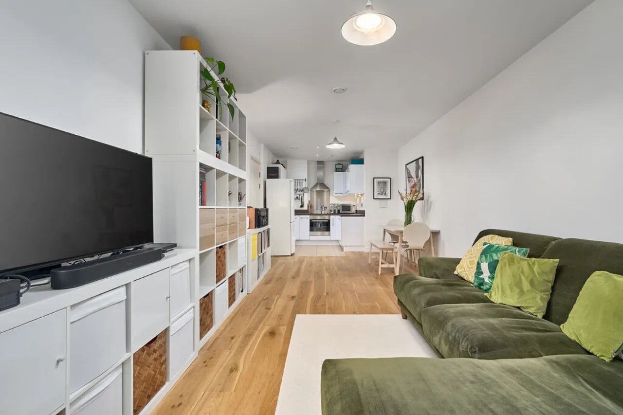 Flotilla House, Battersea Reach, SW18, photo 5