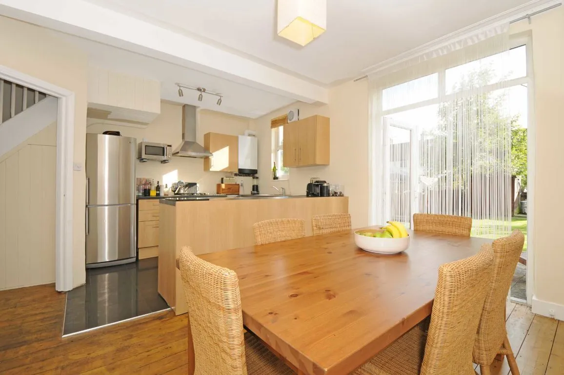 Gracefield Gardens, SW16, photo 2