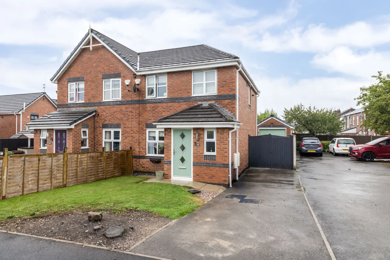 Fairman Drive, Hindley, WN2, photo 3
