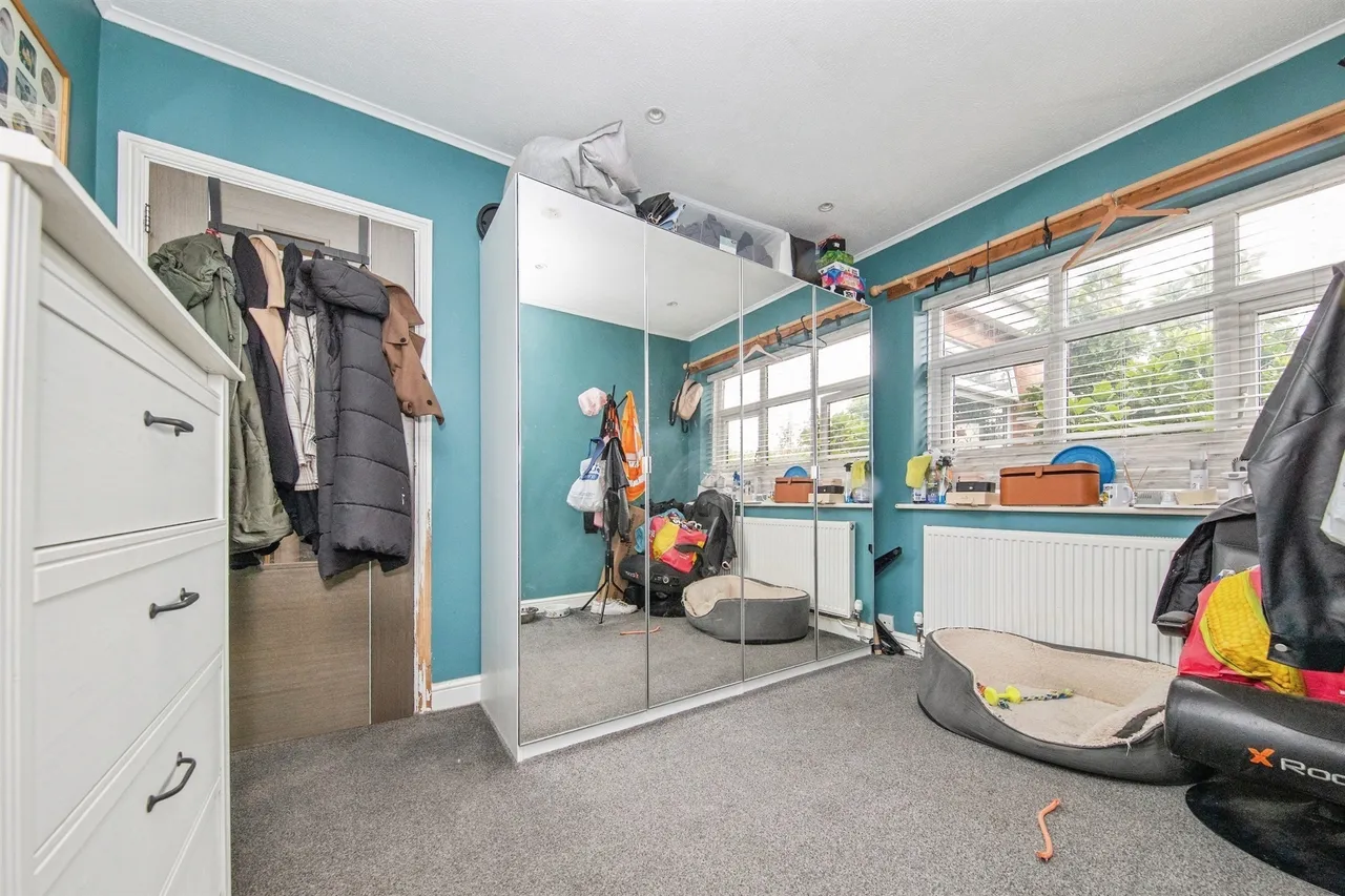 Jaywick Lane, CLACTON-ON-SEA, photo 10