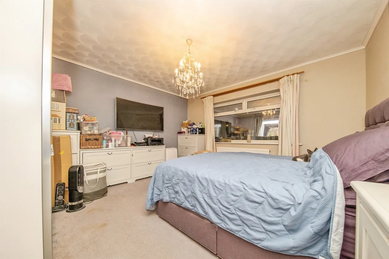 Jaywick Lane, CLACTON-ON-SEA, photo 8