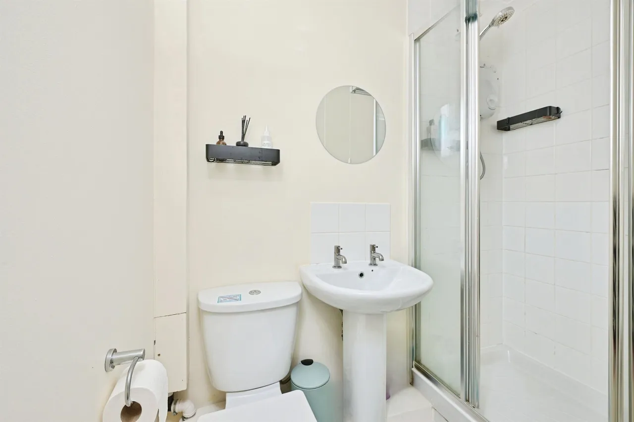 Canterbury Road, Peterborough, PE4, photo 13