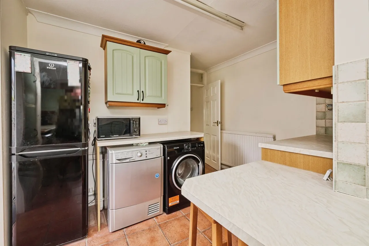 Canterbury Road, Peterborough, PE4, photo 9