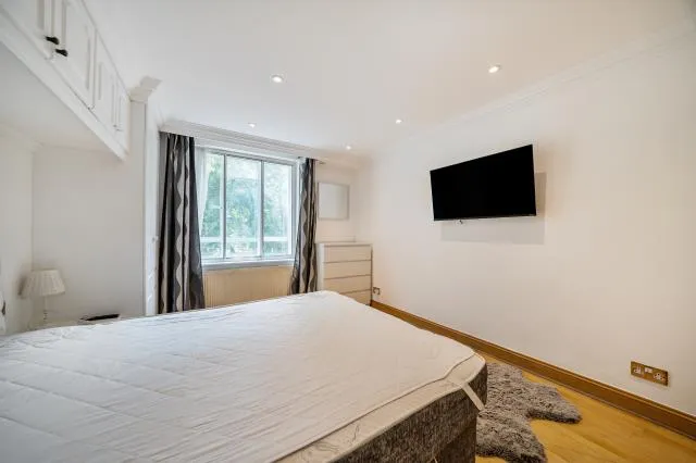 Hyde Park Place, London, W2, photo 12