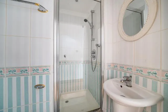 Hyde Park Place, London, W2, photo 17