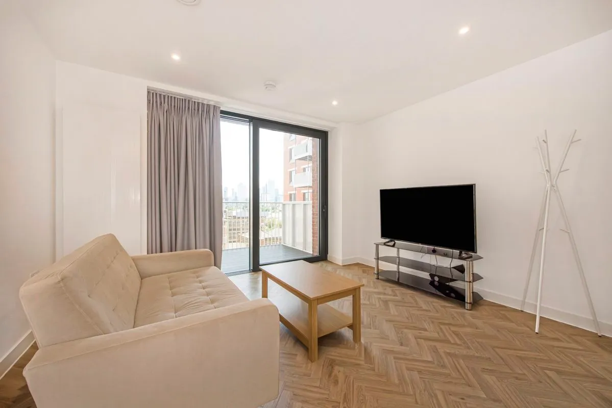 1 bed flat for sale — 20 Gillender Street, London, E3 3YJ