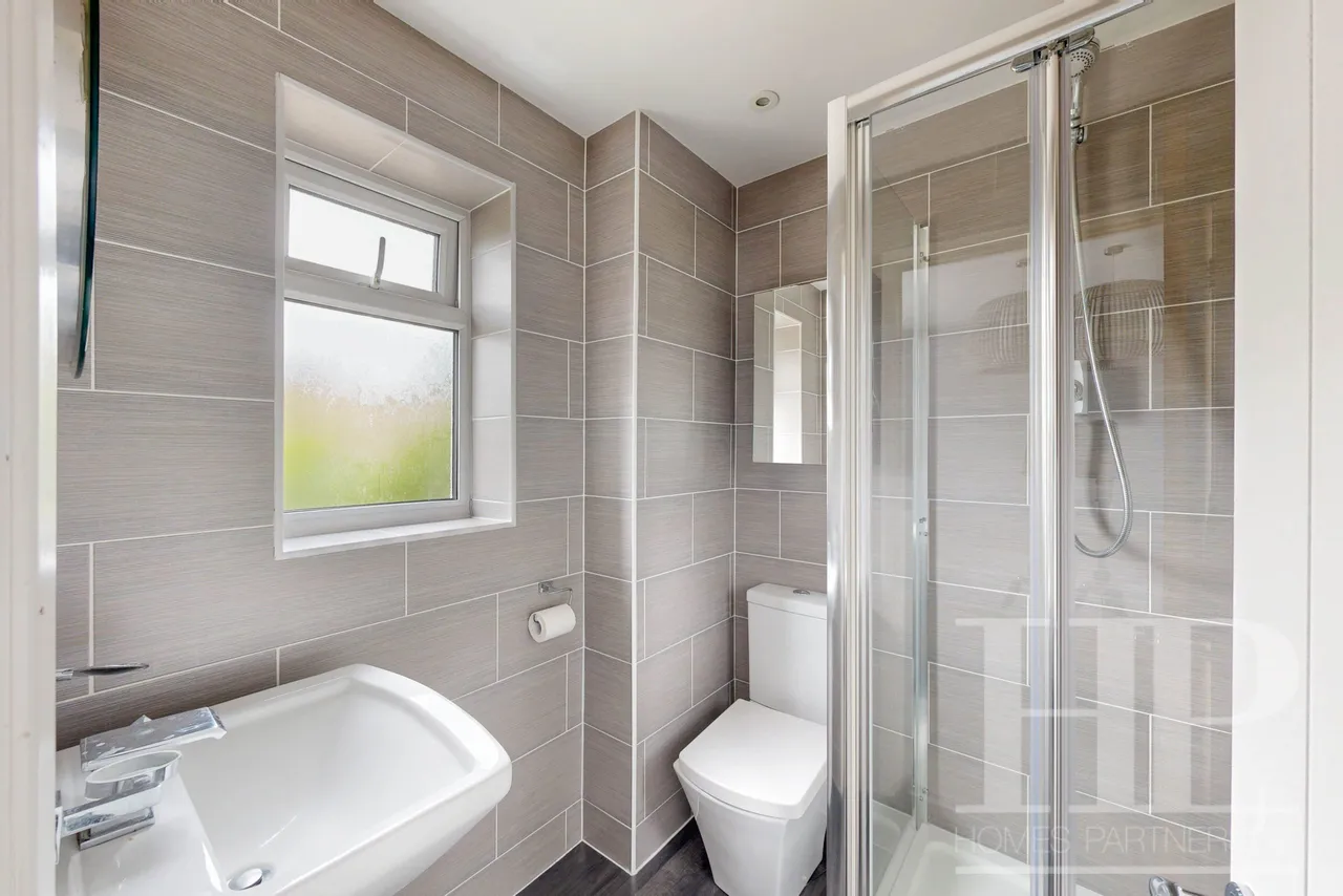 Harper Drive, Maidenbower, RH10, photo 14