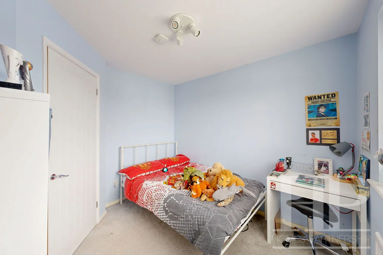 Harper Drive, Maidenbower, RH10, photo 16