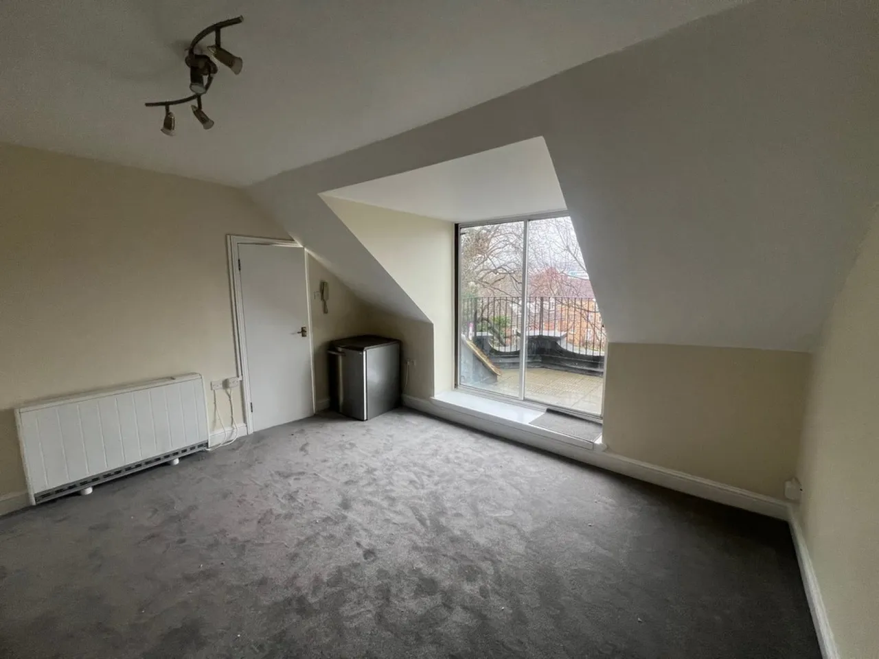 Cavendish Road, Redhill, RH1, photo 4