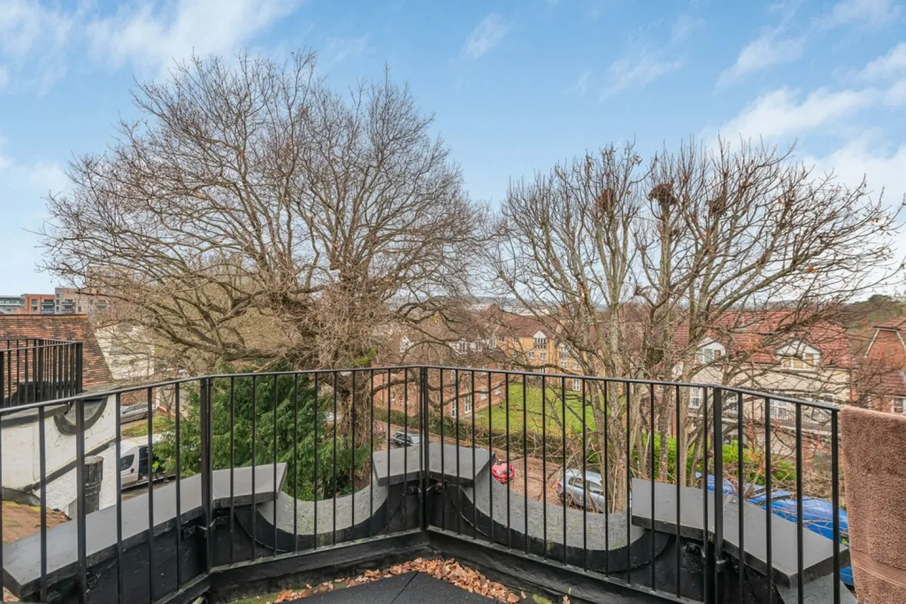 Cavendish Road, Redhill, RH1, photo 7