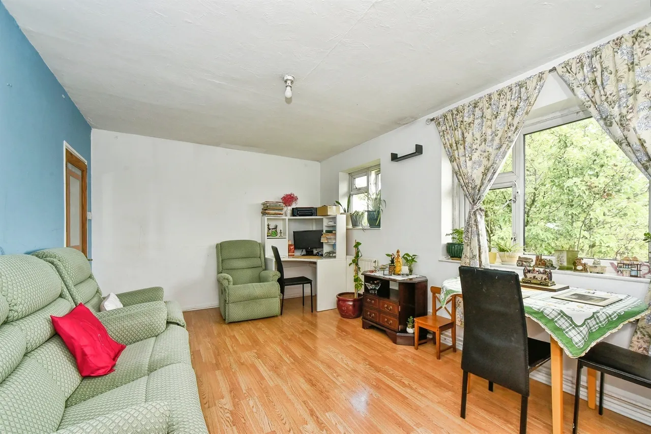 Somerville Road, Swindon, SN3, photo 6