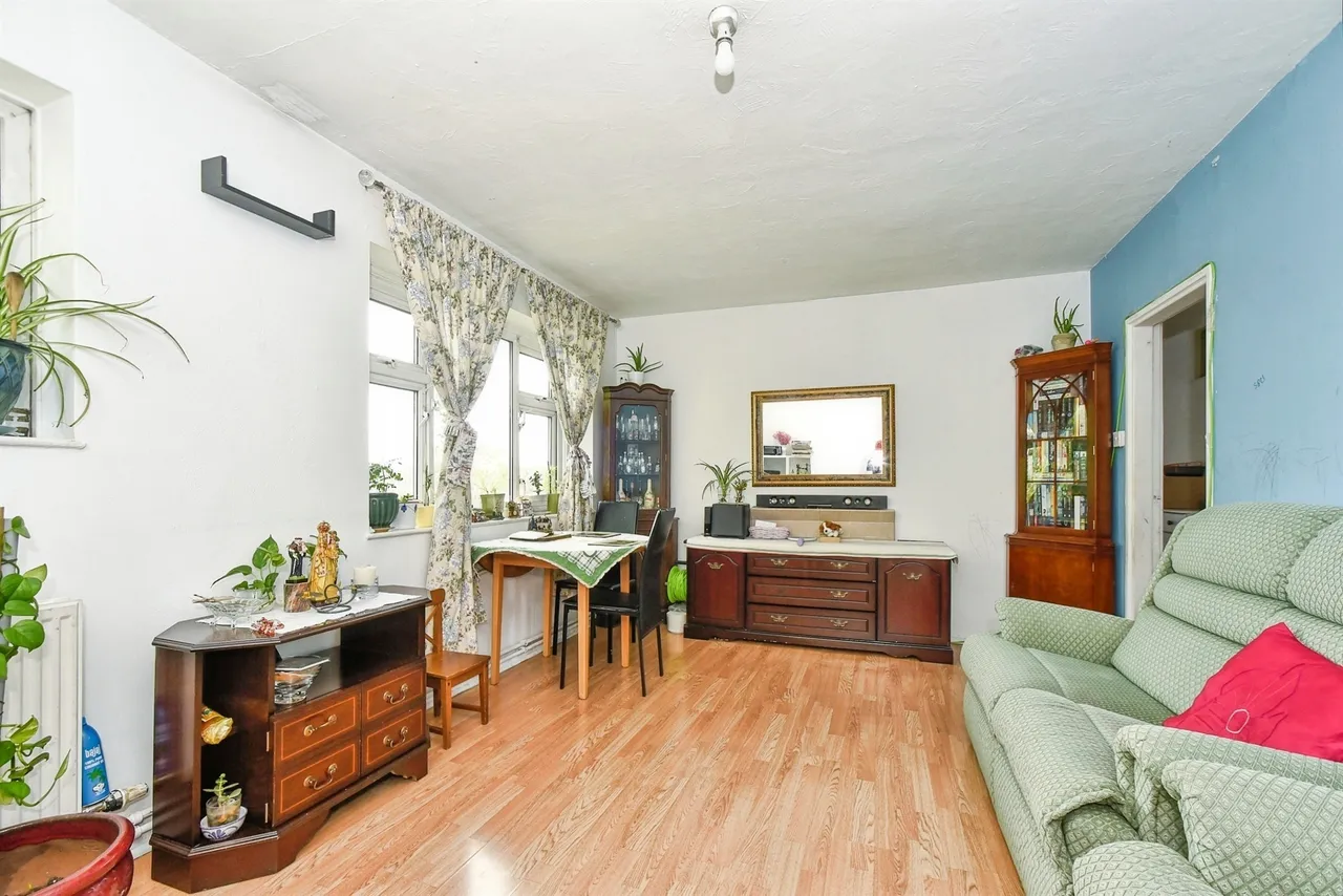 Somerville Road, Swindon, SN3, photo 2