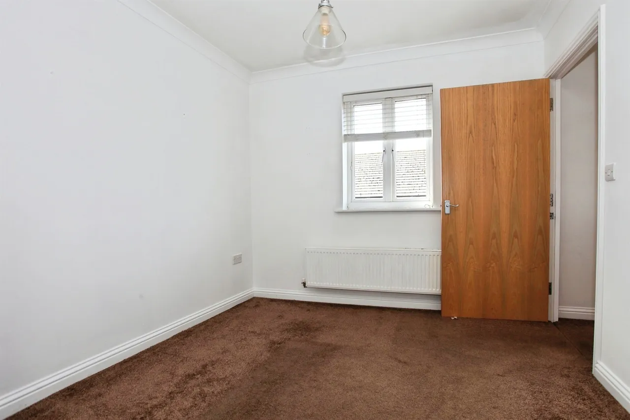 Delves Way, Hampton Centre, PE7, photo 7