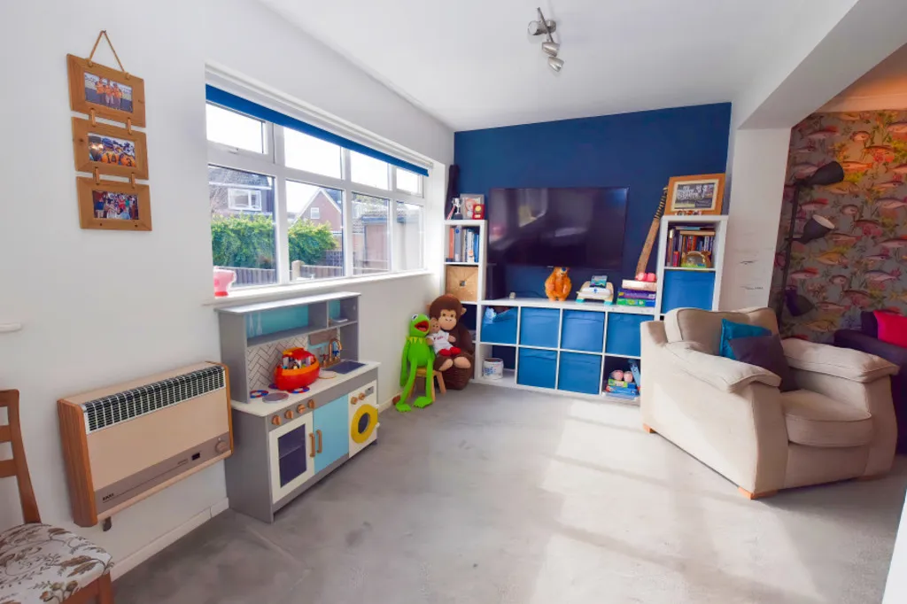 Elm Drive, Market Drayton, photo 10