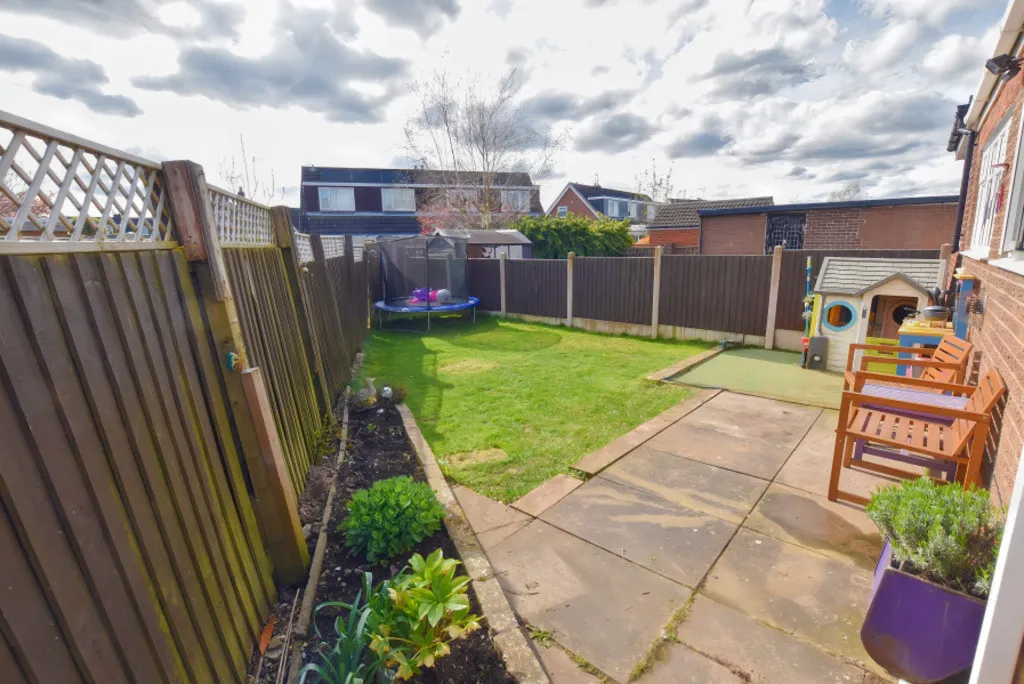 Elm Drive, Market Drayton, photo 19