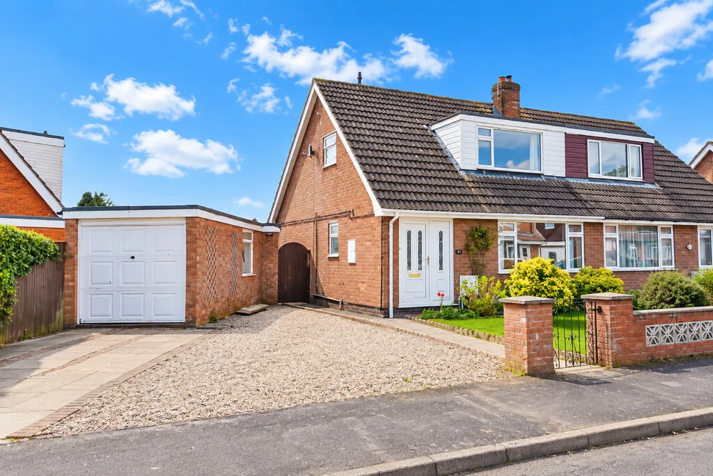 3 bed house for sale, Elm Drive, Market Drayton