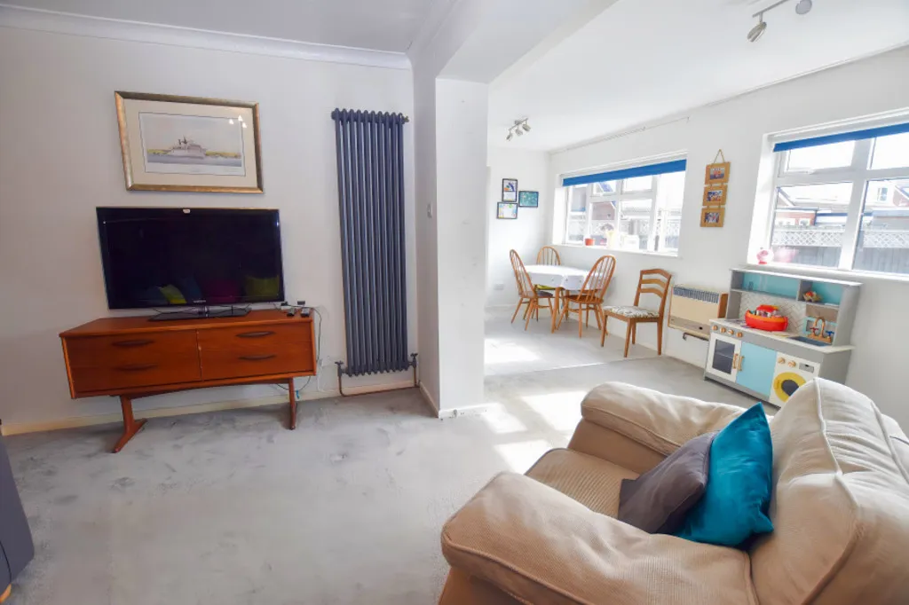 Elm Drive, Market Drayton, photo 11