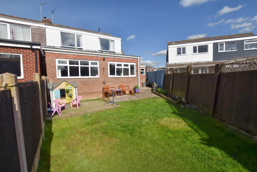 Elm Drive, Market Drayton, photo 4