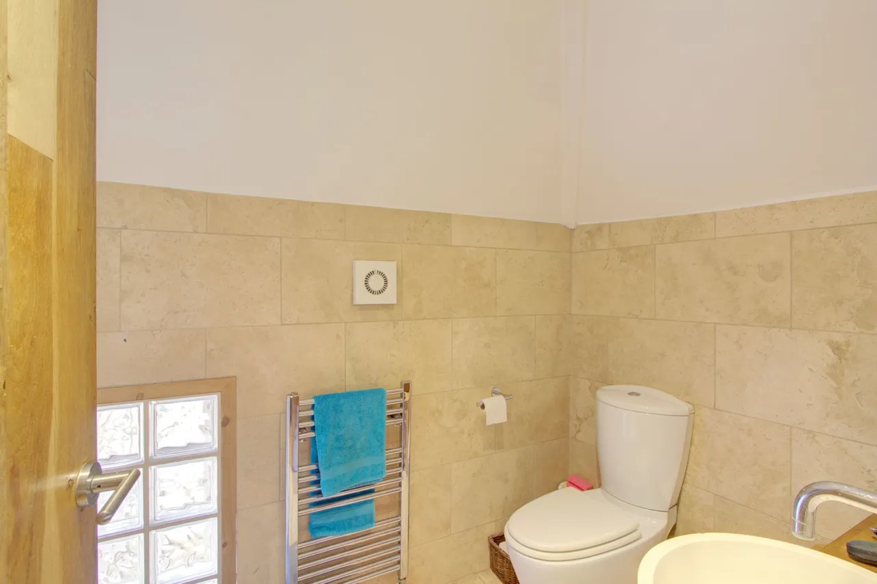 The Street, Broughton Gifford, SN12, photo 12