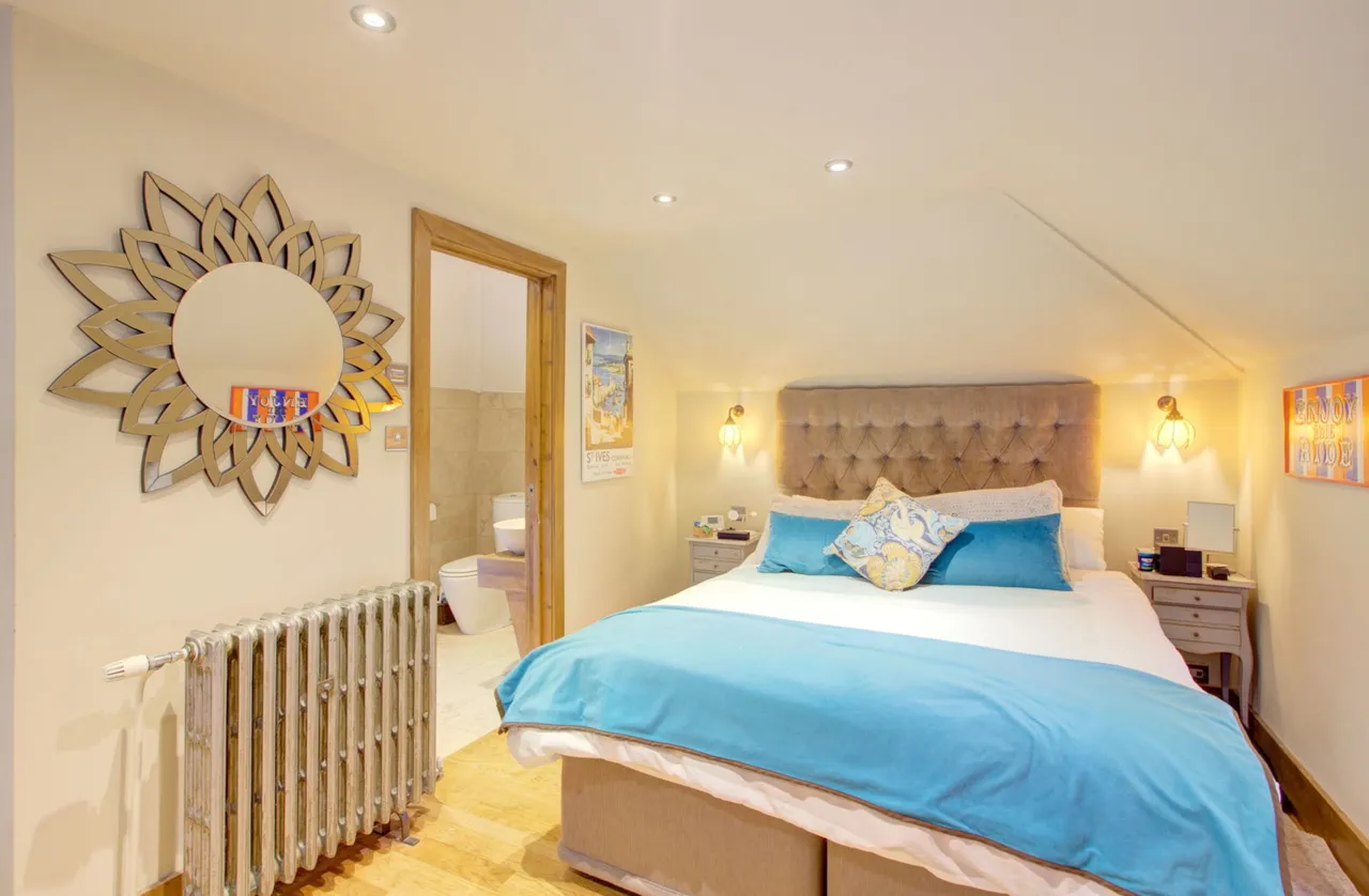 The Street, Broughton Gifford, SN12, photo 11