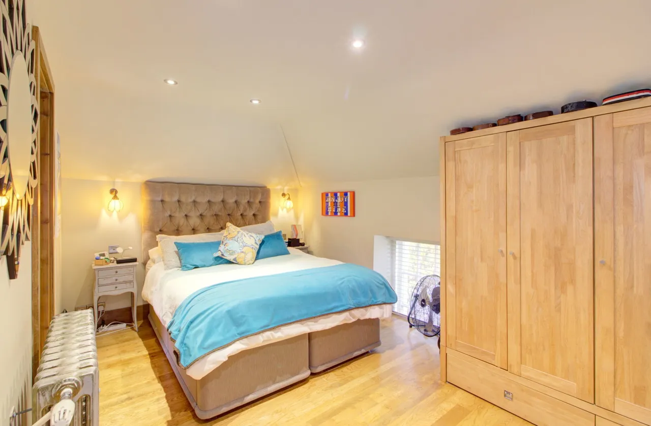 The Street, Broughton Gifford, SN12, photo 10