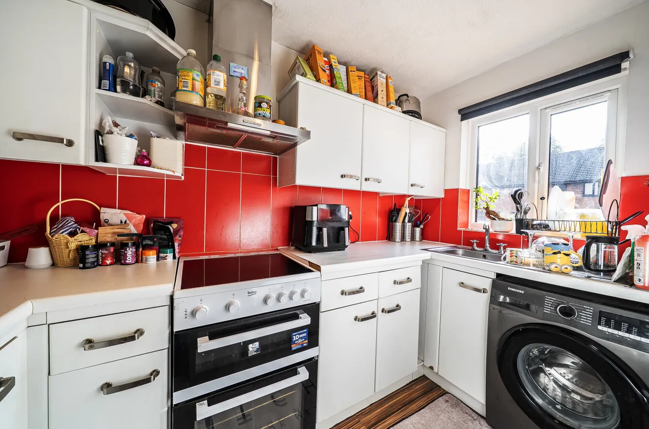 Oak Ridge, West End, GU24, photo 4