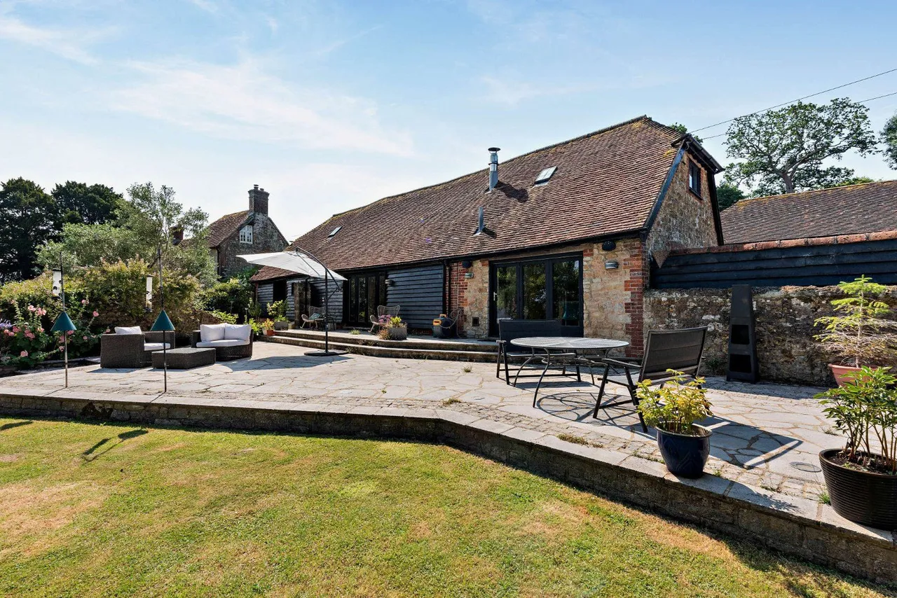 Kithurst Farm Road, Storrington, Pulborough, West Sussex, RH20 4HT, photo 9