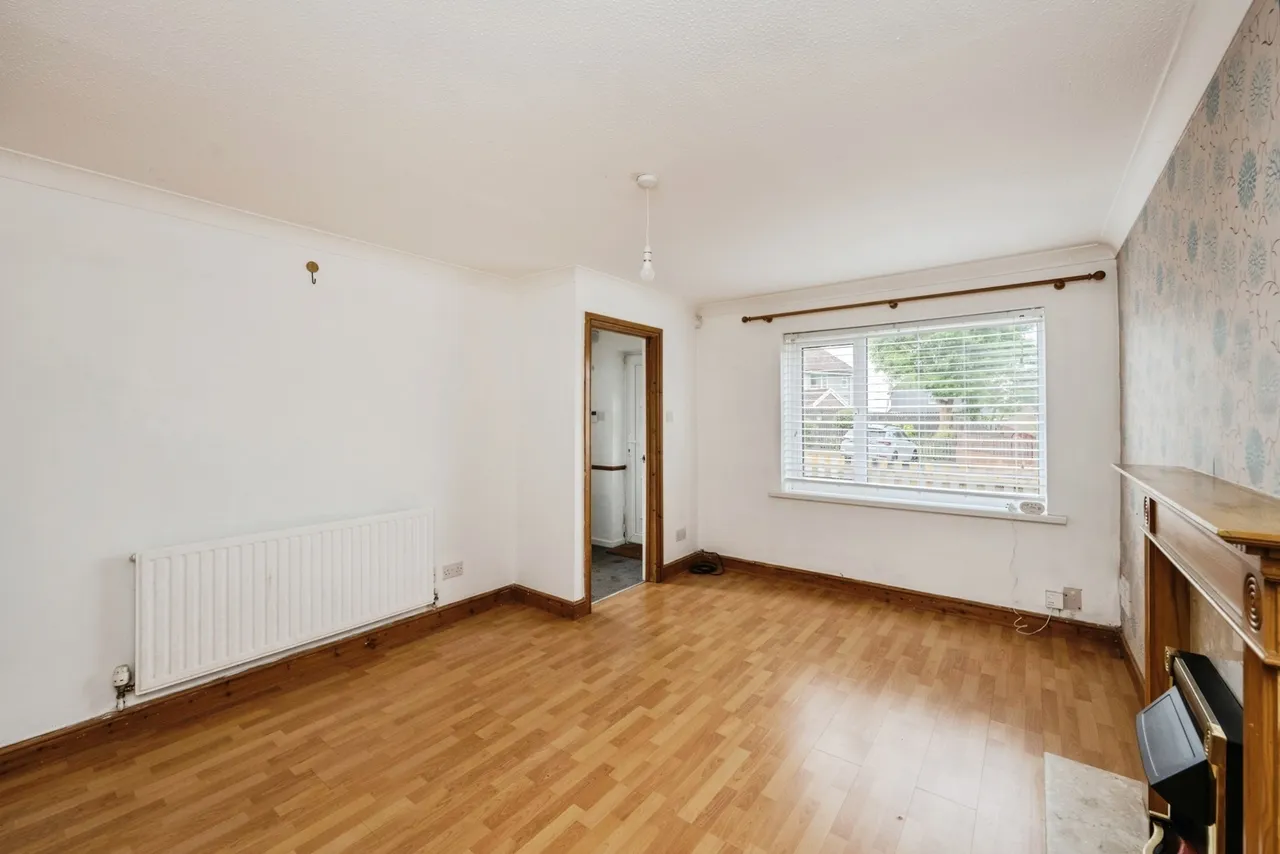 St Nicholas Close, Waunarlwydd, SA5, photo 3