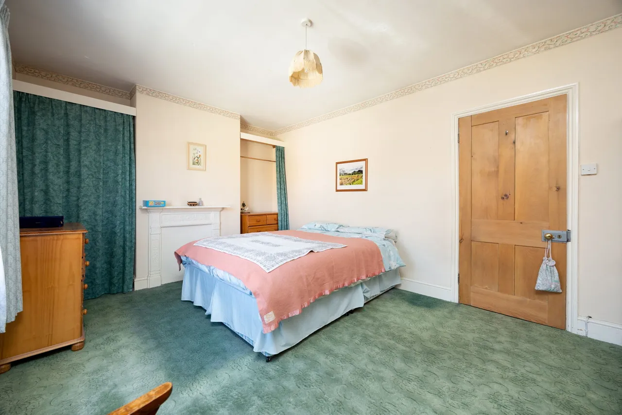 Victoria Road, Devizes, SN10, photo 15