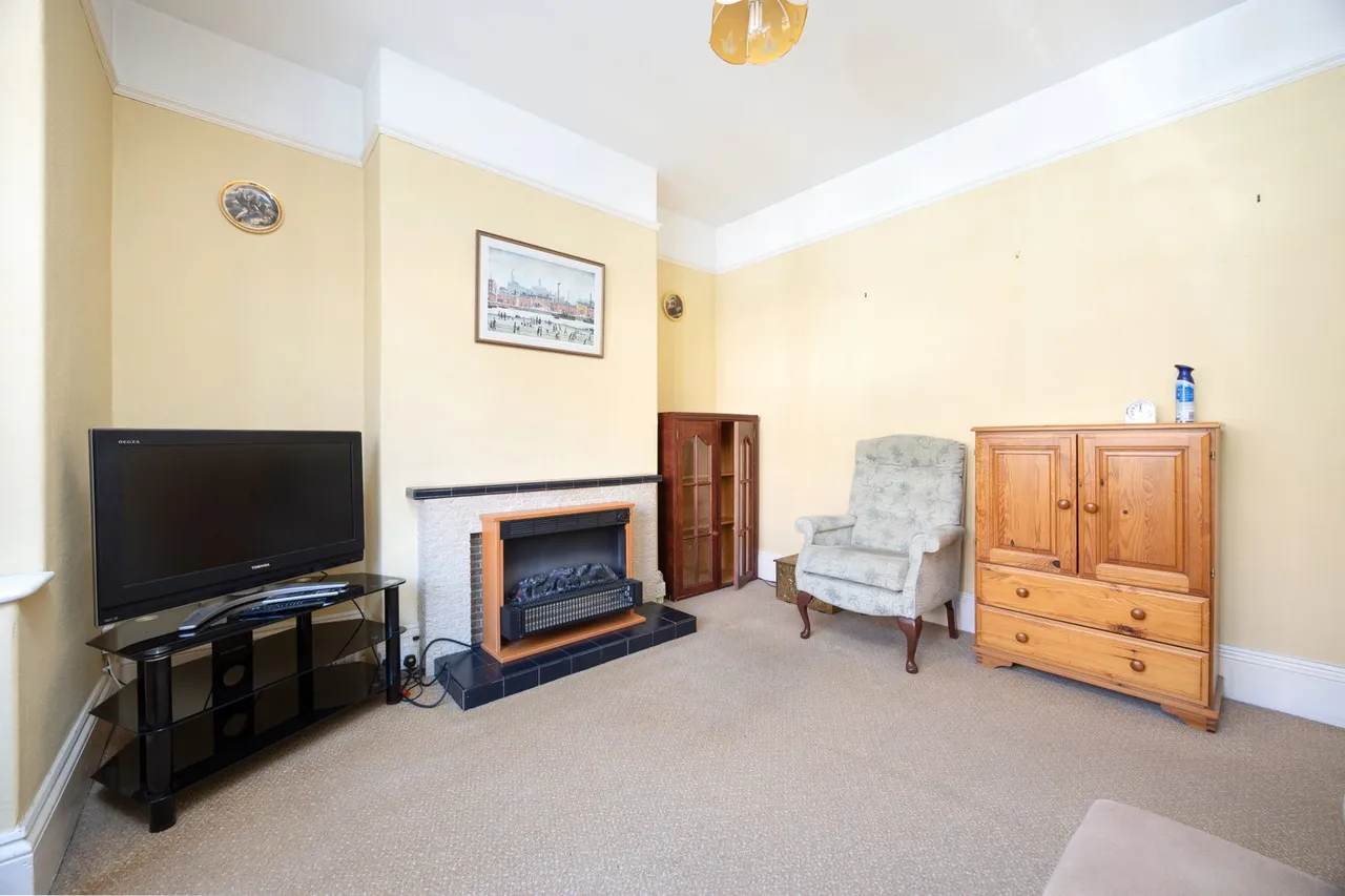 Victoria Road, Devizes, SN10, photo 4
