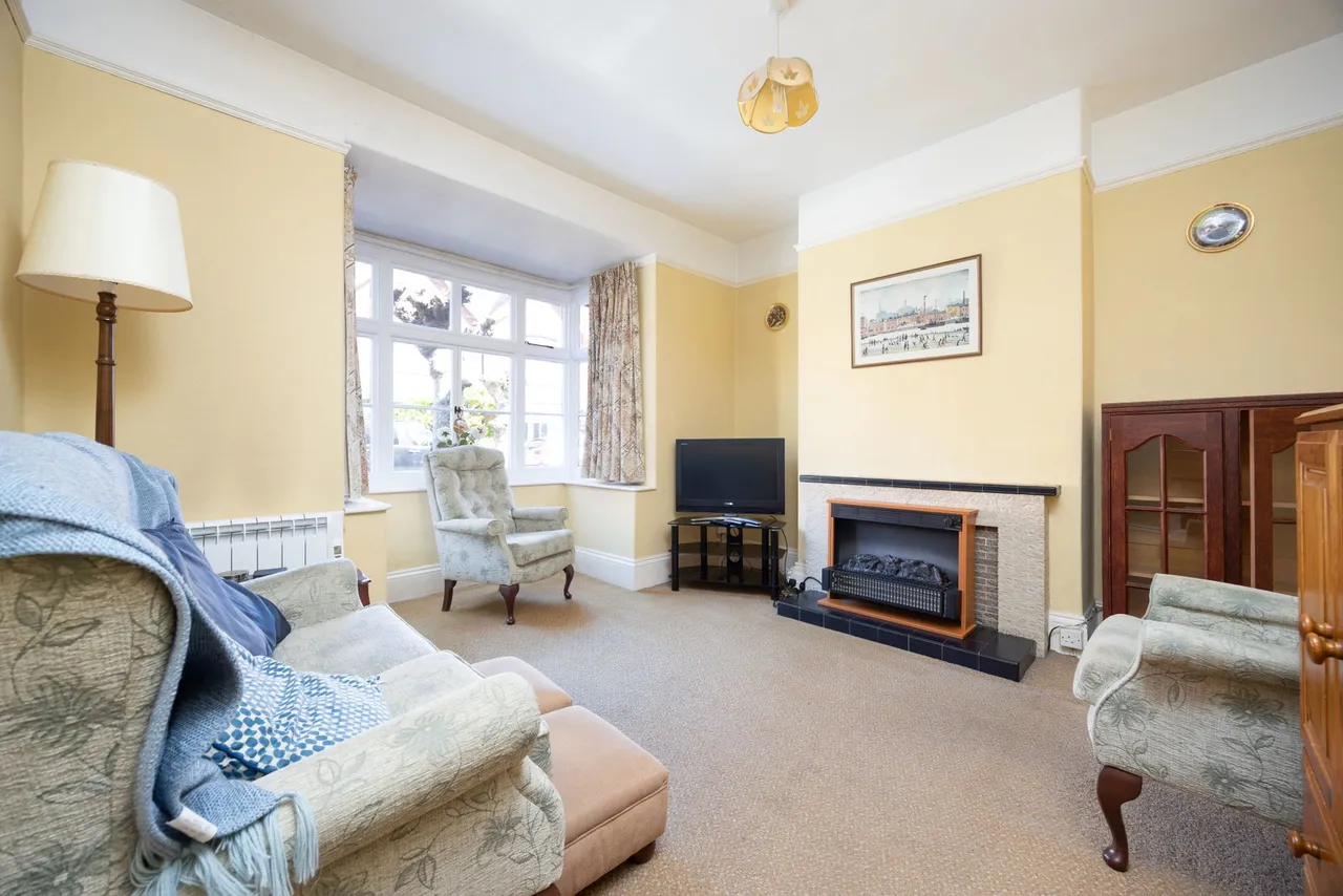Victoria Road, Devizes, SN10, photo 3