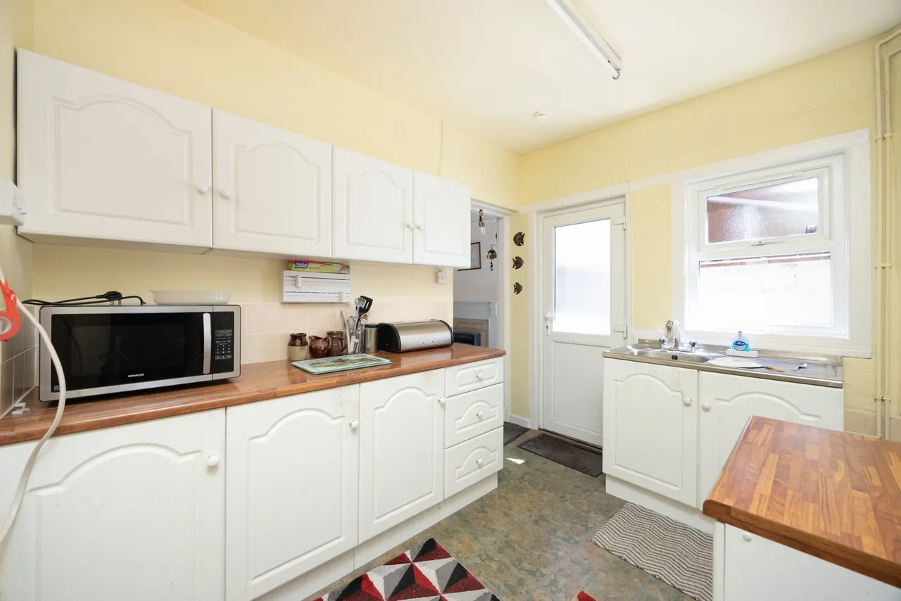 Victoria Road, Devizes, SN10, photo 29