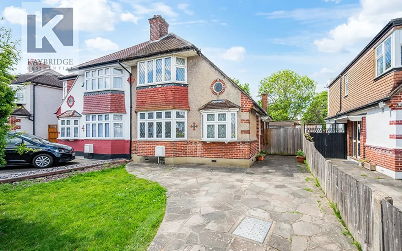 Walsingham Gardens, Epsom, KT19, photo 14