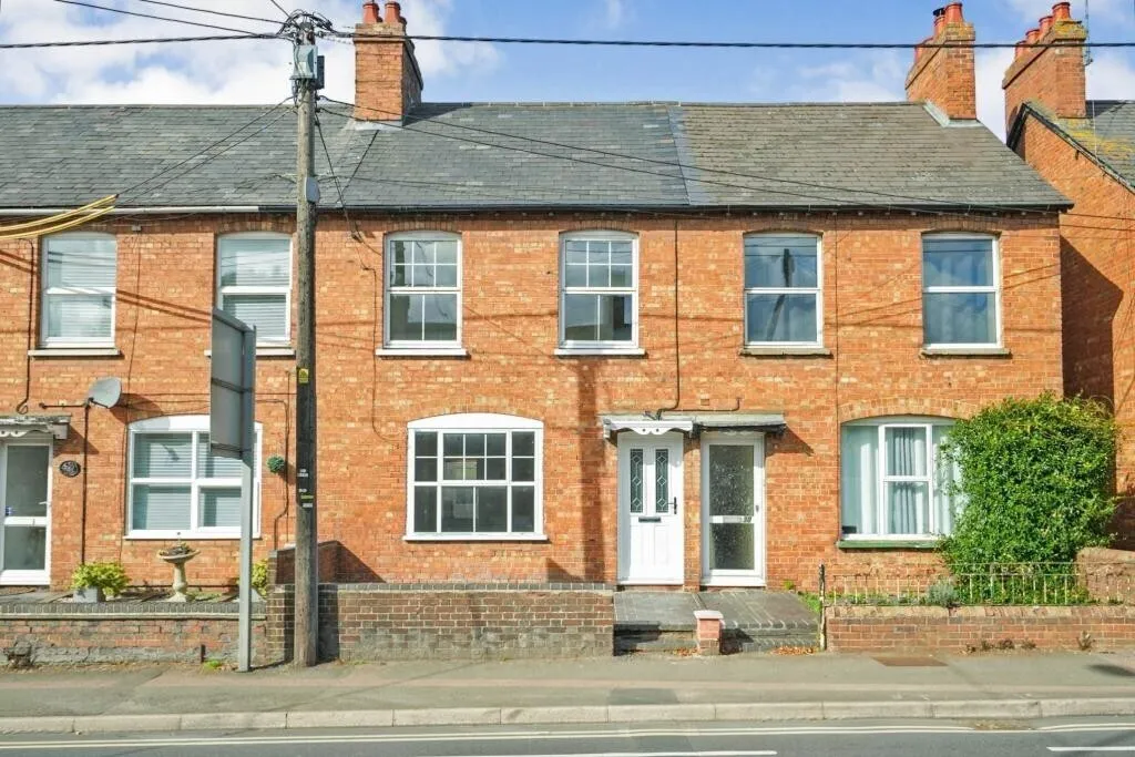 2 bed house for sale — Field Street, Bicester