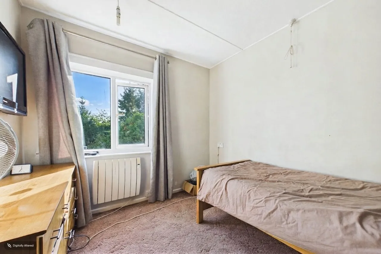 School Road, Broughton, PE28, photo 6
